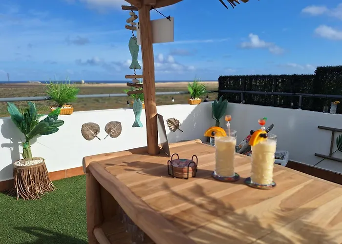Villadunas - With Luxury Hot Tub And Tiki Roof Bar 科拉雷侯